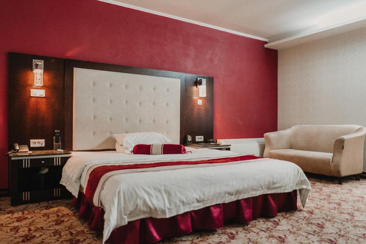 Vega Boutique Hotel Ruse Zewnętrze zdjęcie